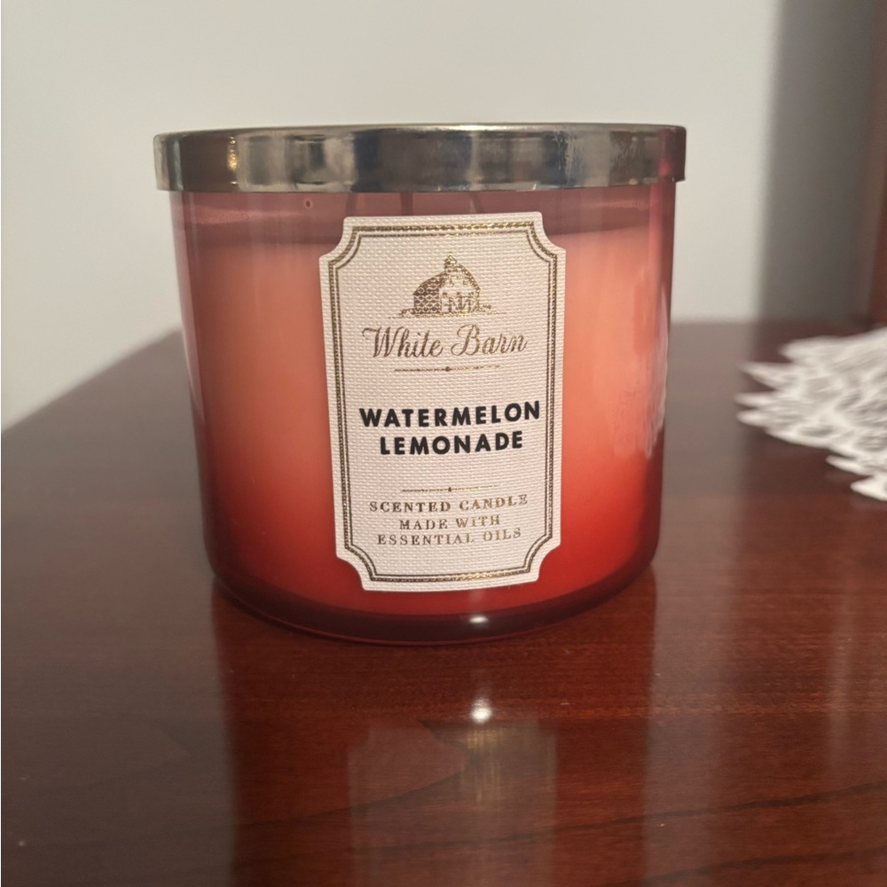 Bath & Body Works Watermelon Lemonade Candle - Red Ombre